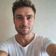 <strong>Chris S.</strong>